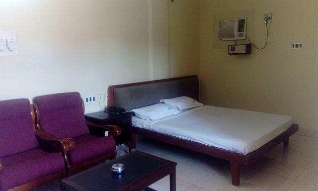 Hotel Regency Thiruvananthapuram Zewnętrze zdjęcie