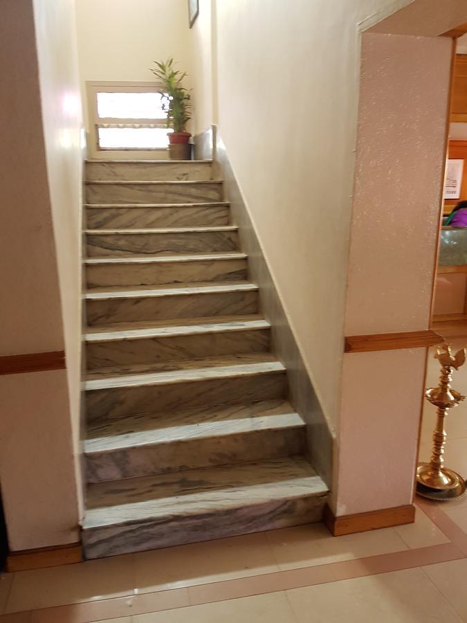Hotel Regency Thiruvananthapuram Zewnętrze zdjęcie